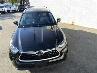 2023 Toyota Highlander XLE   - Photo 18 - Haddon Twp, NJ 08107