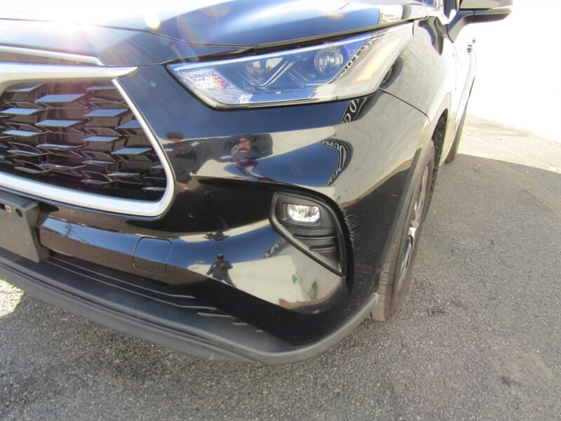 2023 Toyota Highlander XLE   - Photo 13 - Haddon Twp, NJ 08107