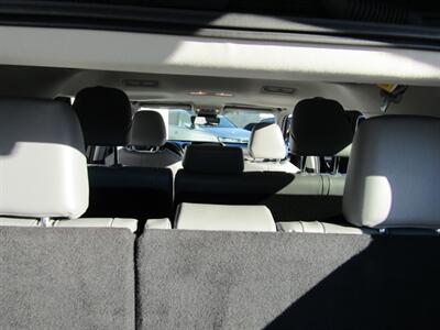 2023 Toyota Highlander XLE   - Photo 48 - Haddon Twp, NJ 08107