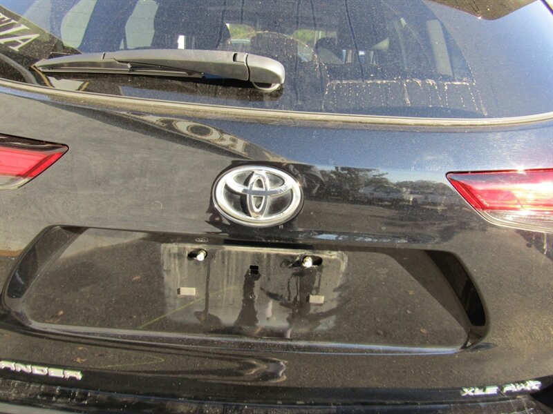 2023 Toyota Highlander XLE   - Photo 25 - Haddon Twp, NJ 08107