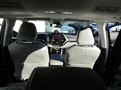 2023 Toyota Highlander XLE   - Photo 50 - Haddon Twp, NJ 08107