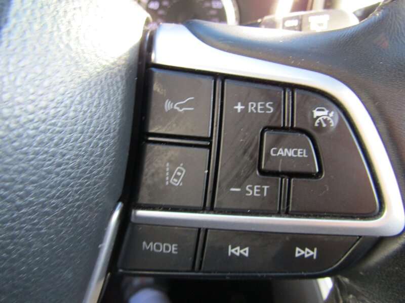 2023 Toyota Highlander XLE   - Photo 60 - Haddon Twp, NJ 08107