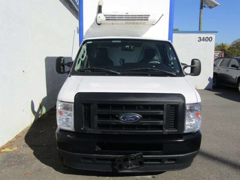 2023 Ford E-350 SD - Photo 3 - Haddon Twp, NJ 08107