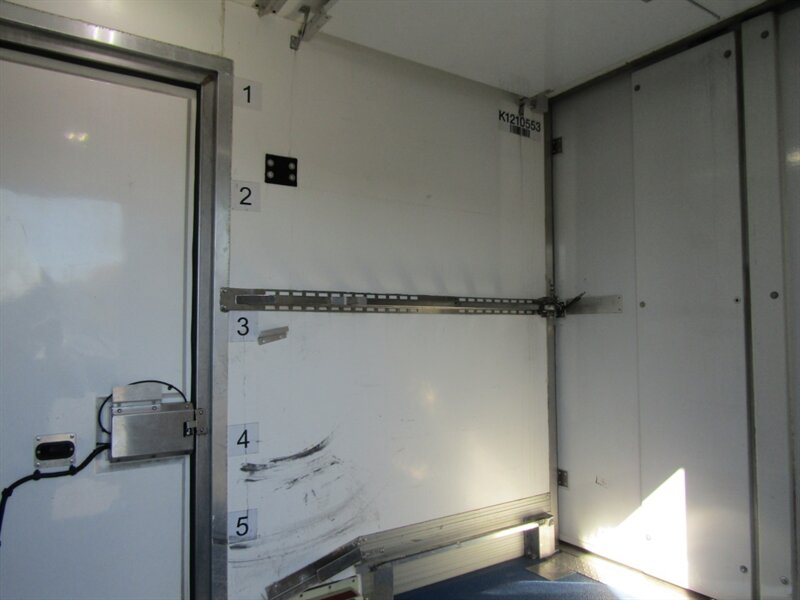 2023 Ford E-350 SD - Photo 32 - Haddon Twp, NJ 08107
