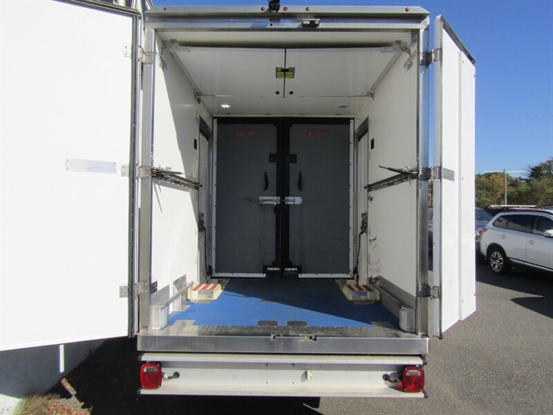 2023 Ford E-350 SD - Photo 24 - Haddon Twp, NJ 08107