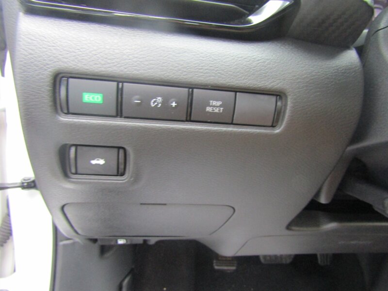 2021 Nissan Sentra SV,PREM PKG,TECH PKG,RVC,SILVER CERTIFIED - Photo 22 - Haddon Twp, NJ 08107