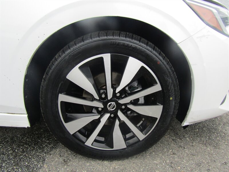 2021 Nissan Sentra SV,PREM PKG,TECH PKG,RVC,SILVER CERTIFIED - Photo 35 - Haddon Twp, NJ 08107