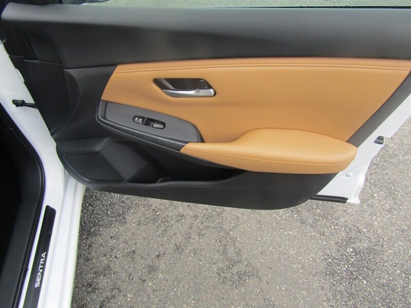2021 Nissan Sentra SV,PREM PKG,TECH PKG,RVC,SILVER CERTIFIED - Photo 20 - Haddon Twp, NJ 08107