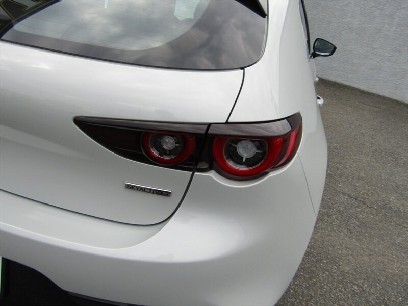 2024 Mazda Mazda3 Hatchback SPORT,NAV,COMFORT PKG,SILVER CERTIFIED - Photo 19 - Haddon Twp, NJ 08107