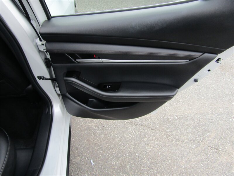 2024 Mazda Mazda3 Hatchback SPORT,NAV,COMFORT PKG,SILVER CERTIFIED - Photo 37 - Haddon Twp, NJ 08107
