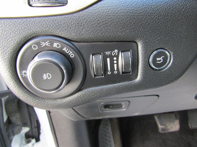 2015 Jeep Cherokee Limited - Photo 28 - Haddon Twp, NJ 08107