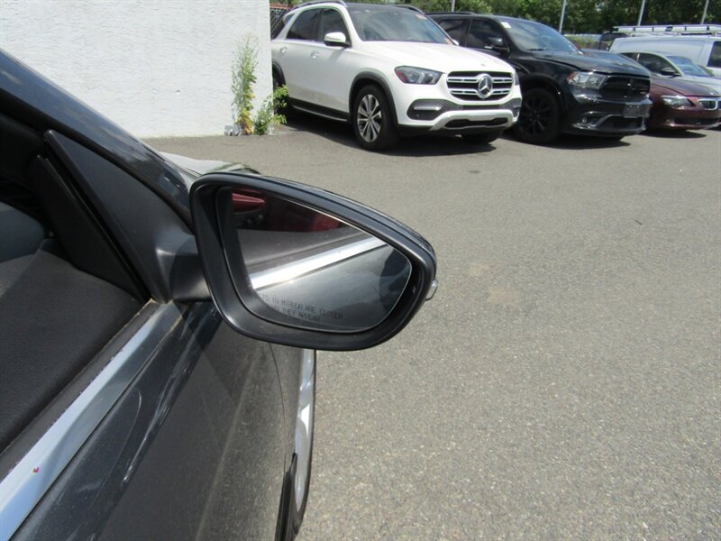 2014 Volkswagen Eos Executive SULEV - Photo 29 - Haddon Twp, NJ 08107