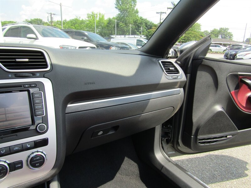 2014 Volkswagen Eos Executive SULEV - Photo 49 - Haddon Twp, NJ 08107