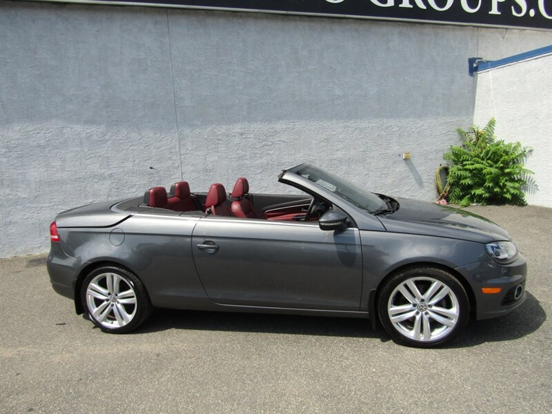 2014 Volkswagen Eos Executive SULEV - Photo 8 - Haddon Twp, NJ 08107