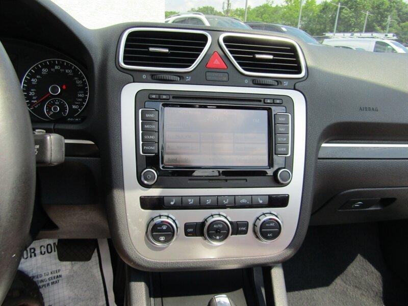 2014 Volkswagen Eos Executive SULEV - Photo 48 - Haddon Twp, NJ 08107