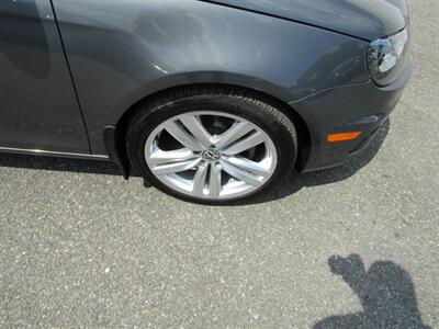 2014 Volkswagen Eos Executive SULEV   - Photo 18 - Haddon Twp, NJ 08107