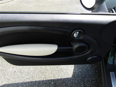 2015 MINI Convertible Cooper   - Photo 11 - Haddon Twp, NJ 08107