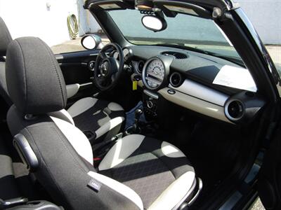2015 MINI Convertible Cooper   - Photo 19 - Haddon Twp, NJ 08107