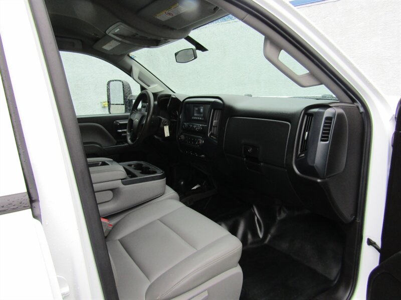 2017 Chevrolet Silverado 3500 4X4,HD,CONV PKG,,SILVER CERTIFIED - Photo 39 - Haddon Twp, NJ 08107