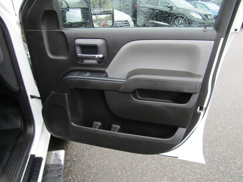 2017 Chevrolet Silverado 3500 4X4,HD,CONV PKG,,SILVER CERTIFIED - Photo 41 - Haddon Twp, NJ 08107