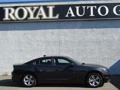 2016 Dodge Charger SXT,CONV PKG,COMFORT PKG,RVC,SILVER CERTIFIED - Photo 2 - Haddon Twp, NJ 08107