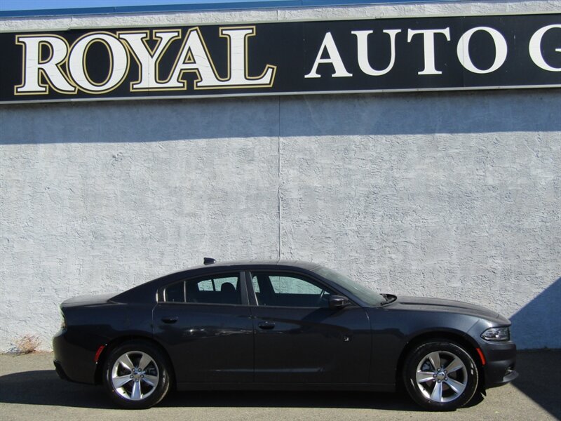2016 Dodge Charger SXT,CONV PKG,COMFORT PKG,RVC,SILVER CERTIFIED - Photo 2 - Haddon Twp, NJ 08107