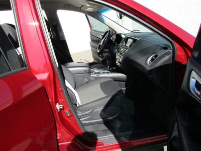 2018 Nissan Pathfinder SV,AWD,CONV PKG,RVC,PWR PKG,SILVER CERTIFIED   - Photo 37 - Haddon Twp, NJ 08107
