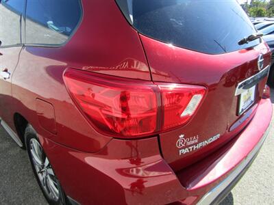2018 Nissan Pathfinder SV,AWD,CONV PKG,RVC,PWR PKG,SILVER CERTIFIED   - Photo 20 - Haddon Twp, NJ 08107