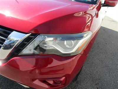 2018 Nissan Pathfinder SV,AWD,CONV PKG,RVC,PWR PKG,SILVER CERTIFIED   - Photo 11 - Haddon Twp, NJ 08107