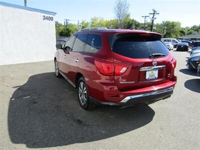 2018 Nissan Pathfinder SV,AWD,CONV PKG,RVC,PWR PKG,SILVER CERTIFIED   - Photo 5 - Haddon Twp, NJ 08107
