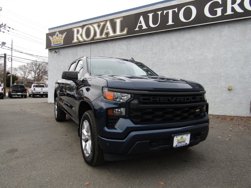 2023 Chevrolet Silverado 1500 Custom's photo