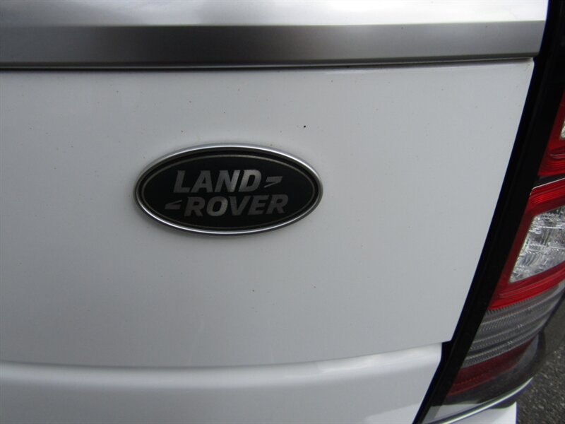 2017 Land Rover Range Rover AWD,NAV,PREM ADVANCED PKG, RVC,SILVER CERTIFIED - Photo 28 - Haddon Twp, NJ 08107