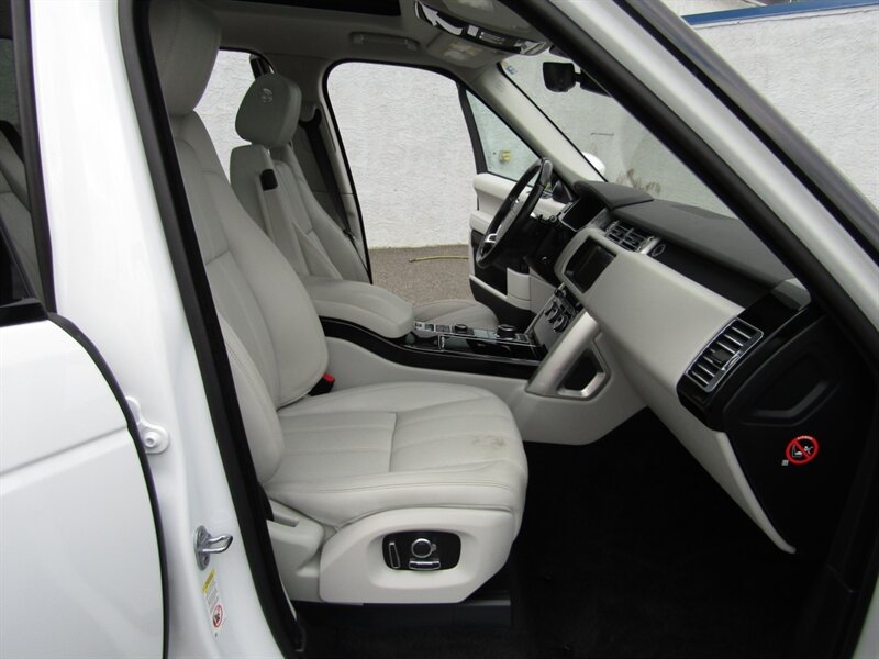 2017 Land Rover Range Rover AWD,NAV,PREM ADVANCED PKG, RVC,SILVER CERTIFIED - Photo 60 - Haddon Twp, NJ 08107