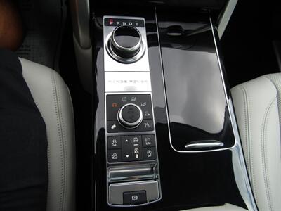 2017 Land Rover Range Rover AWD,NAV,PREM ADVANCED PKG, RVC,SILVER CERTIFIED   - Photo 70 - Haddon Twp, NJ 08107