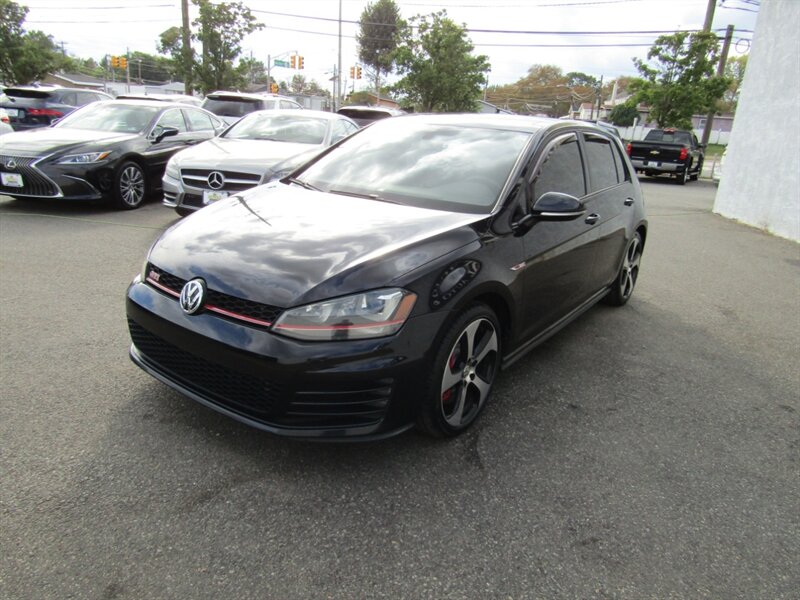 2015 Volkswagen Golf GTI Sport photo 2