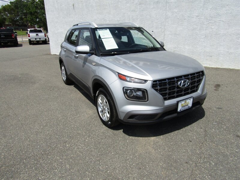 2020 Hyundai VENUE SEL,TECH PKG,CONV PKG,RVC,SILVER CERTIFIED  