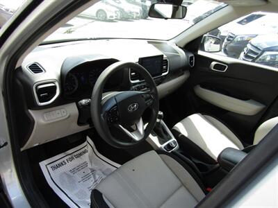 2020 Hyundai VENUE SEL,TECH PKG,CONV PKG,RVC,SILVER CERTIFIED   - Photo 30 - Haddon Twp, NJ 08107