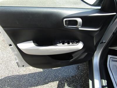 2020 Hyundai VENUE SEL,TECH PKG,CONV PKG,RVC,SILVER CERTIFIED   - Photo 28 - Haddon Twp, NJ 08107