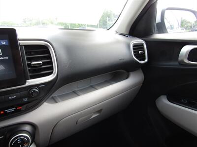 2020 Hyundai VENUE SEL,TECH PKG,CONV PKG,RVC,SILVER CERTIFIED   - Photo 52 - Haddon Twp, NJ 08107