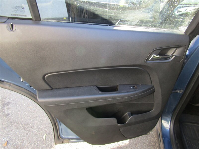 2017 Chevrolet Equinox PREM,AWD,NAV,TECH PKG,RVC,SILVER CERTIFIED   - Photo 32 - Haddon Twp, NJ 08107