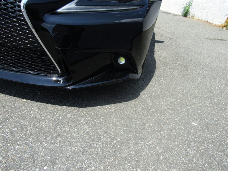 2015 Lexus IS - Photo 13 - Haddon Twp, NJ 08107