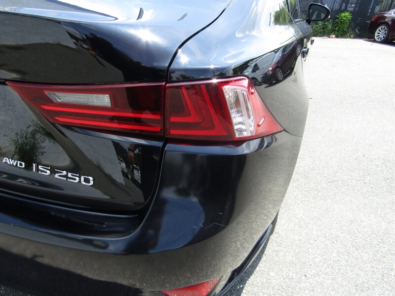 2015 Lexus IS - Photo 29 - Haddon Twp, NJ 08107