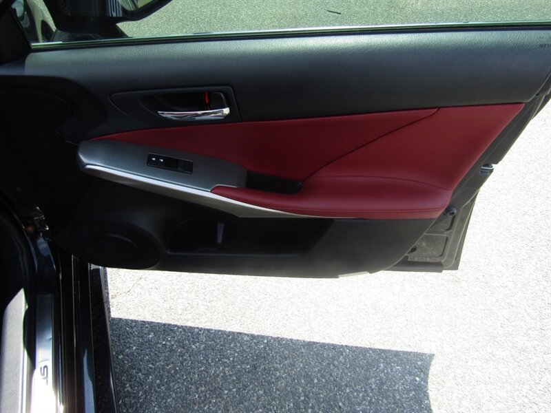 2015 Lexus IS - Photo 55 - Haddon Twp, NJ 08107