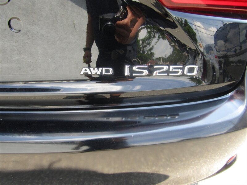 2015 Lexus IS - Photo 28 - Haddon Twp, NJ 08107