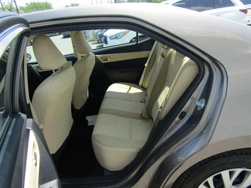 2018 Toyota Corolla LE,CONV PKG,RVC,SILVER CERTIFIED - Photo 18 - Haddon Twp, NJ 08107