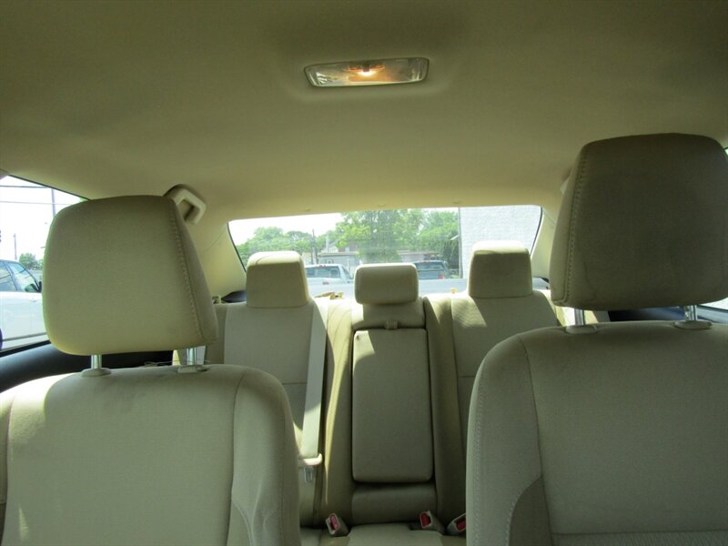 2018 Toyota Corolla LE,CONV PKG,RVC,SILVER CERTIFIED - Photo 22 - Haddon Twp, NJ 08107