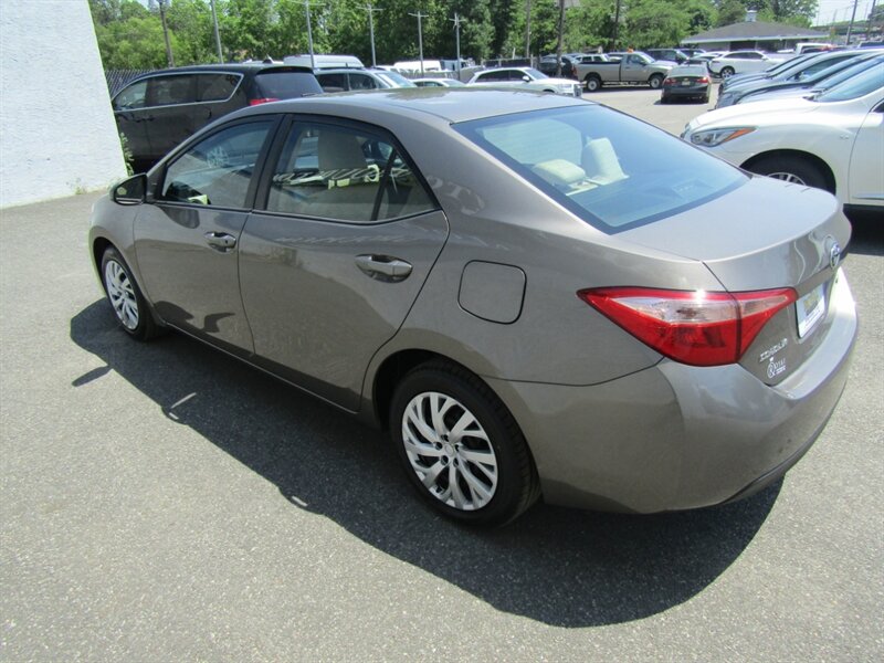 2018 Toyota Corolla LE,CONV PKG,RVC,SILVER CERTIFIED - Photo 6 - Haddon Twp, NJ 08107