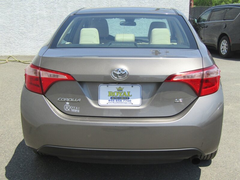 2018 Toyota Corolla LE,CONV PKG,RVC,SILVER CERTIFIED - Photo 7 - Haddon Twp, NJ 08107