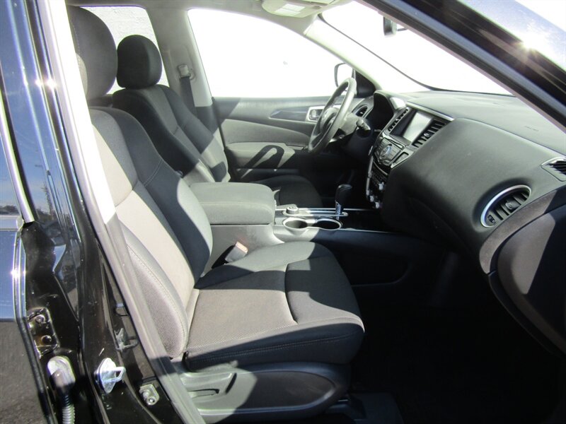 2017 Nissan Pathfinder SV - Photo 19 - Haddon Twp, NJ 08107