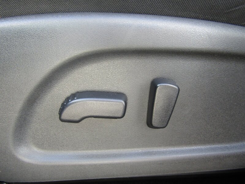 2017 Nissan Pathfinder SV - Photo 10 - Haddon Twp, NJ 08107